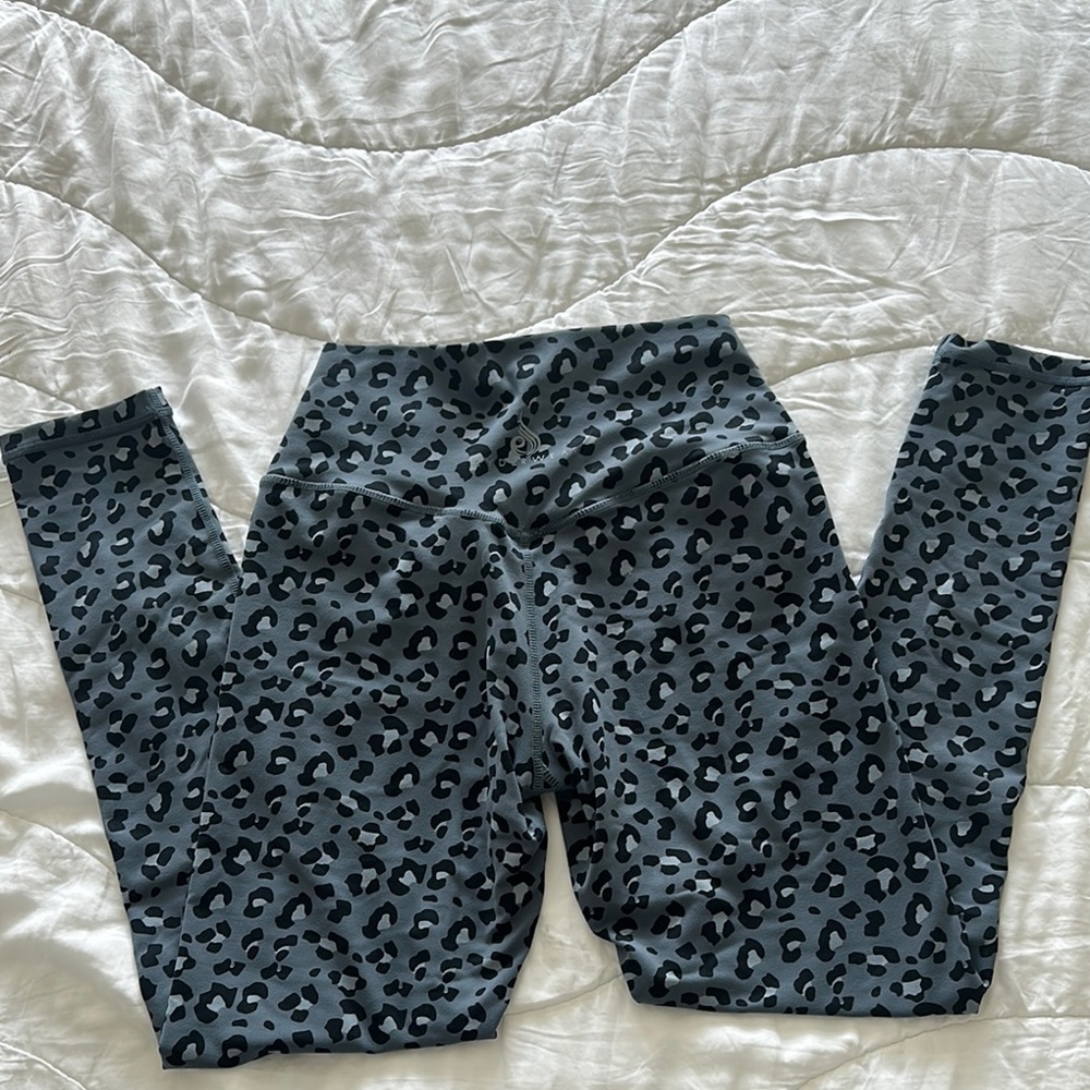 Ryderwear Leopard Print Leggings - Picture 2 of 3